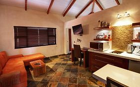 Hartmann Suites Serviced Self-Catering Apartments